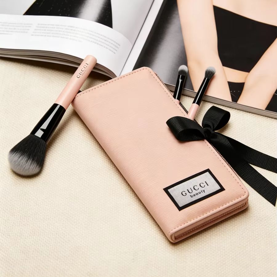 Набор косметических кистей GUC – обзор и цена Luxury Skincare And Makeup Brands